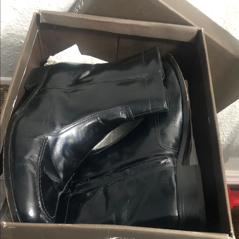 Florsheim Black Leather Zip Dress Boots - Picture 10 of 16